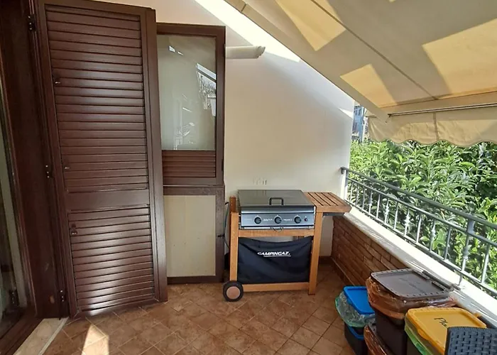 Vera - Free Parking *