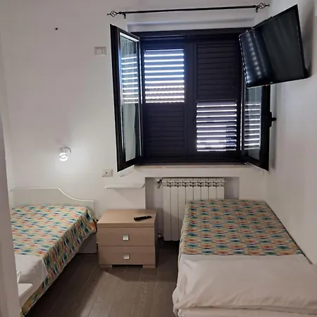 Vera - Free Parking Apartman Tropea